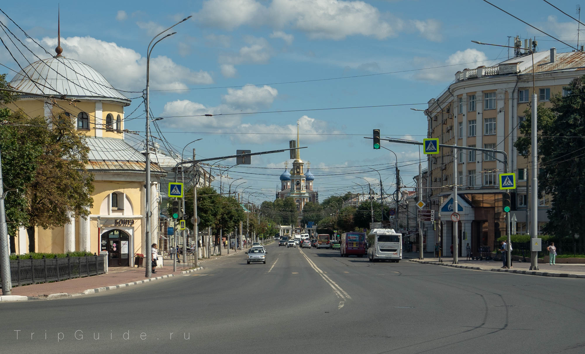 Улица Соборная в Рязани, вид на кремль