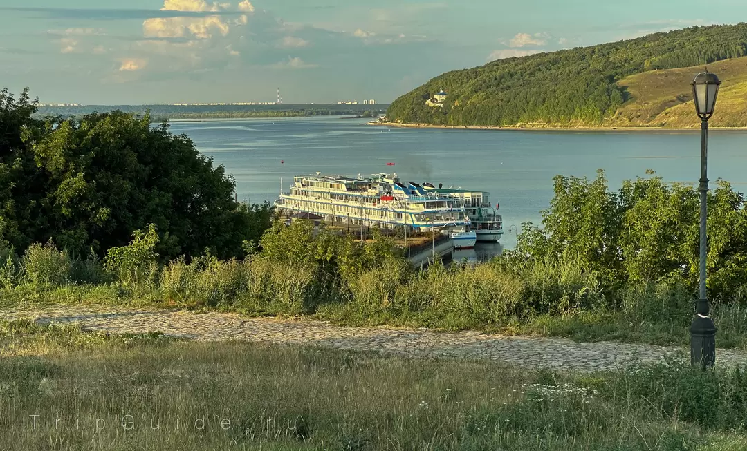 Пейзаж с речными теплоходами, Свияжск Пейзаж с речными теплоходами, Свияжск