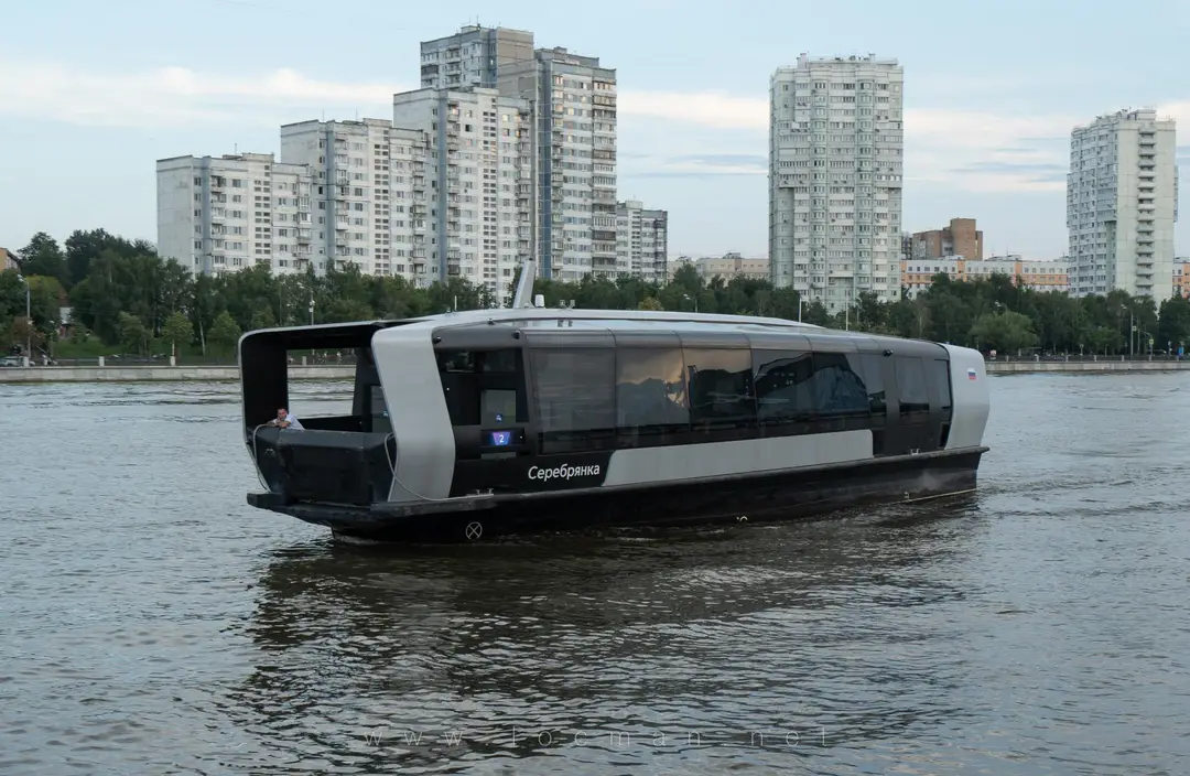 Электросудно «Серебрянка» в Москве Электросудно «Серебрянка» в Москве