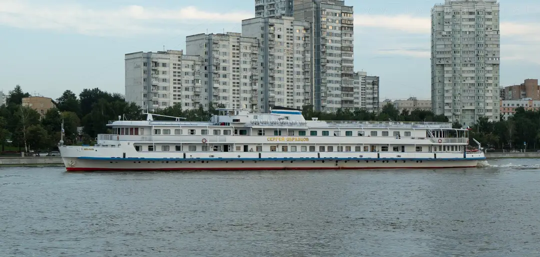 Теплоход «Сергей Образцов» в Москве Теплоход «Сергей Образцов» в Москве