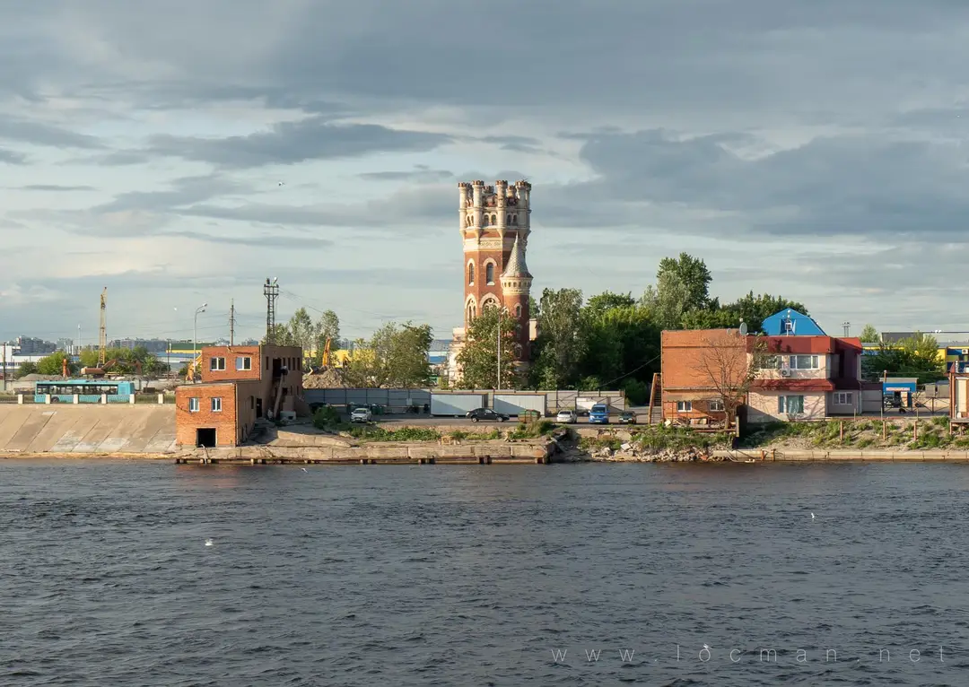 Водонапорная (Пристрельная) башня Обуховского завода в Санкт-Петербурге Водонапорная (Пристрельная) башня Обуховского завода в Санкт-Петербурге