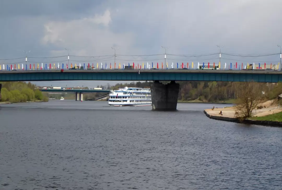 Ленинградский мост. Ленинградское шоссе мост через канал имени Москвы. Ленинградский мост Химки. Химкинский мост ленинградка. Мост МКАД Химки.