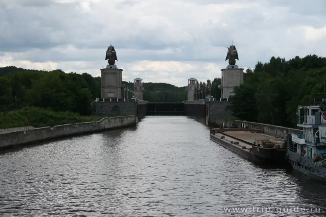 Канал имени Москвы голубая часовня