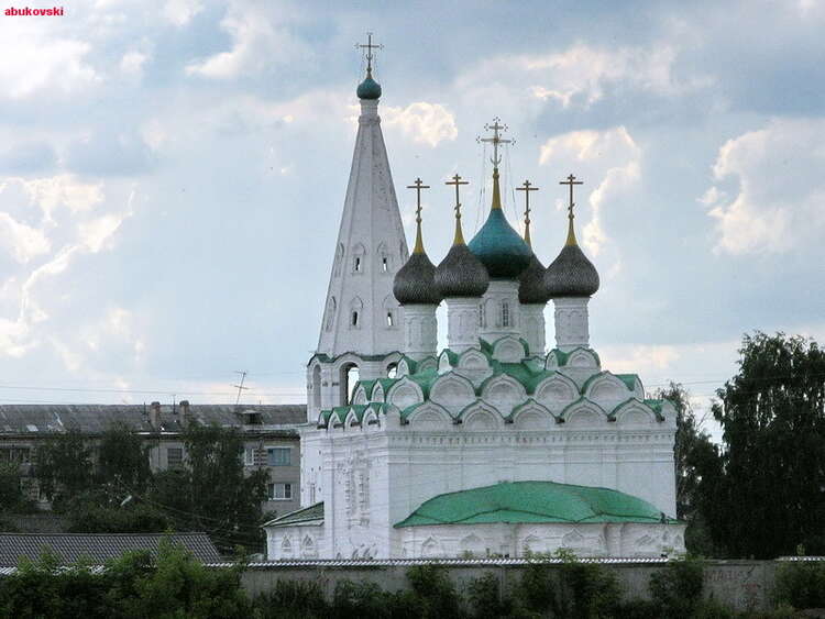 Церковь на берегу волги