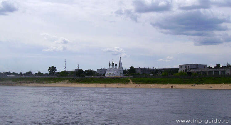 Церковь на берегу волги