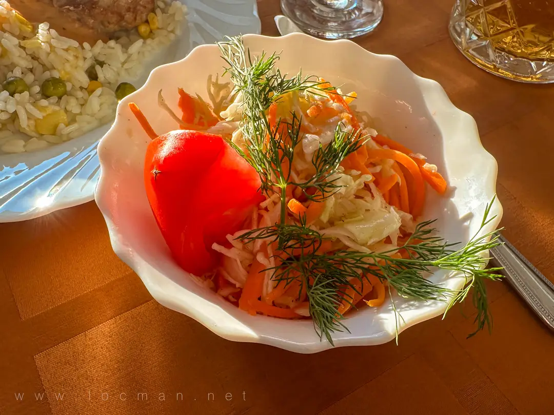 Салат из свежей капусты с морковкой по-корейски Салат из свежей капусты с морковкой по-корейски